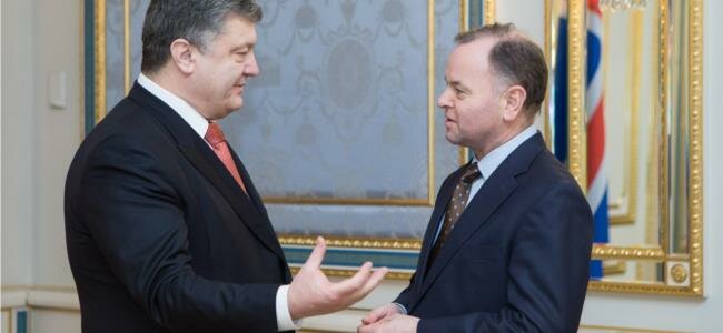 Ukrainas president Petro Porosjenko og stortingspresident Olemic Thommessen. Foto: Markiv Mykhailo/the Presidential Administration of Ukraine/Президент України Петро Порошенко і Голова Парламенту Королівства Норвегія Олемік Томмессен. Фото:Марків Михайло / Адміністрація Президента України.